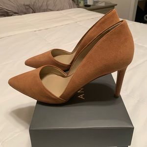 Ann Taylor Pumps